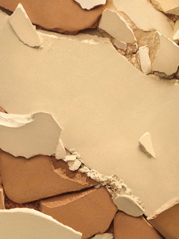 Laura Mercier Translucent Pressed Setting Powder - Image 2 of 4