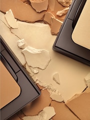 Laura Mercier Translucent Pressed Setting Powder - Image 3 of 4
