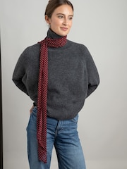 Aela Skinny Red Scarf - صورة 3 من 5