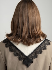 Aela White Lace Knitted Scarf - صورة 2 من 6