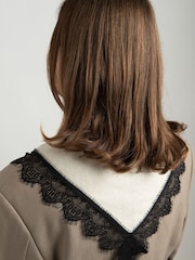 Aela White Lace Knitted Scarf - صورة 3 من 6
