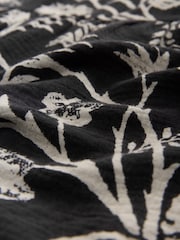 Shepherds Porte-monnaie Fleuri Imprimé - Laura Ashley Robe 100% coton à manches volantées avec bordures en dentelle - Image 8 de 9