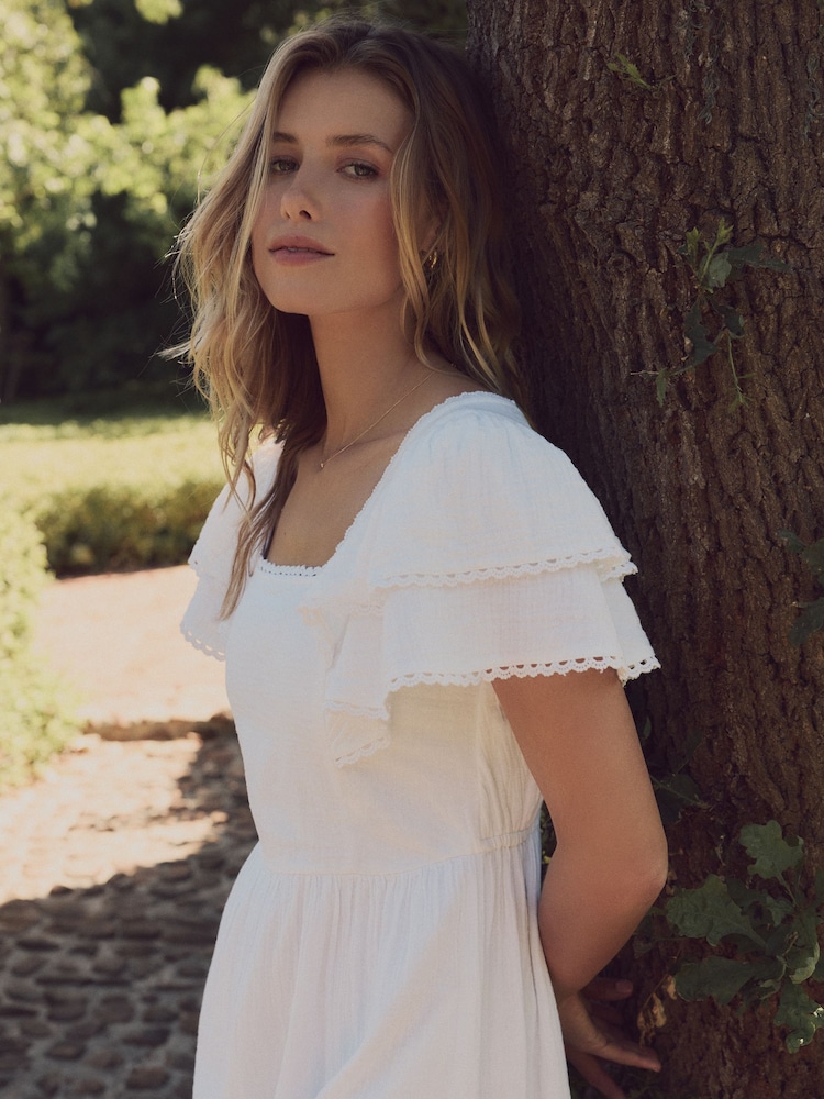 Laura Ashley White Ruffle Sleeve 100% Cotton Dress with Lace Trims - Image 12 of 17