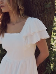 Laura Ashley White Ruffle Sleeve 100% Cotton Dress with Lace Trims - Image 14 of 17