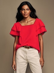 Rouge - Laura Ashley Ruffle Sleeve 100% Cotton Top with Lace Trims - Image 5 de 6