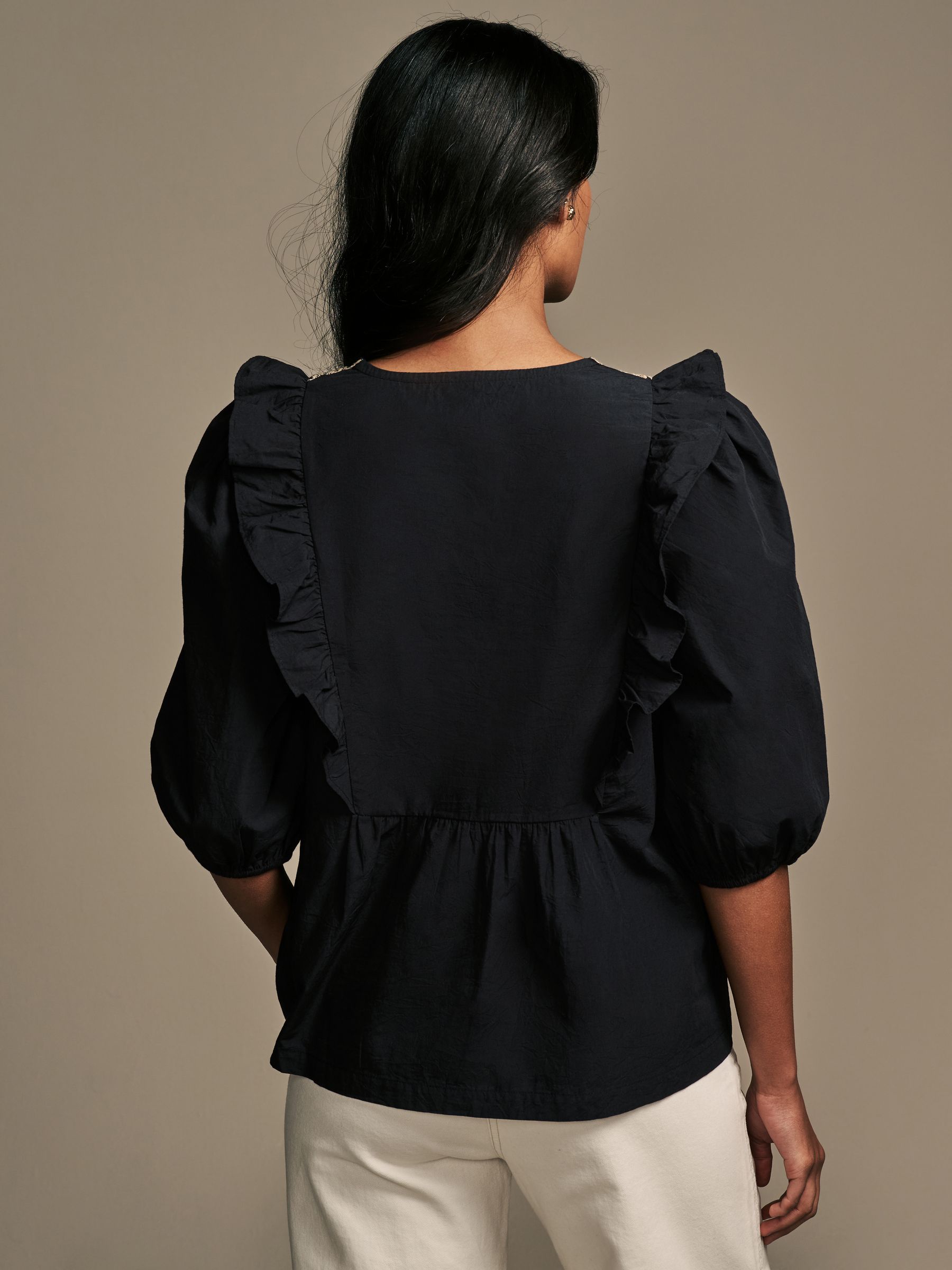 【2024】お歳暮・冬ギフト Laura Buy Ashley Blouse Cotton 100% Frill Broderie Black トップス