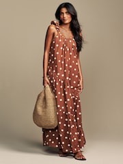 Marrón óxido - Laura Ashley Floral Print Bubble Strap Maxi Dress - Imagen 1 de 8