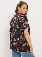 Yours Curve Black Textured Shirt - Image 3 of 4