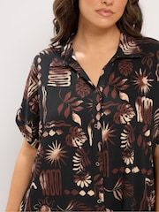 Yours Curve Black Textured Shirt - Image 4 of 4