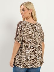 Yours Curve Brown Leopard Crochet Tie Front Top - Image 2 of 6