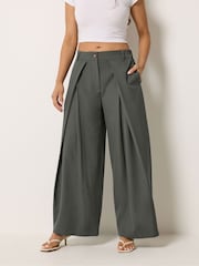 Grau - PixieGirl Petite Wickelhose mit weitem Bein und Falten - Bild 2 von 6