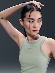 Top sin mangas ajustado One DriFIT de Nike - Imagen 4 de 5