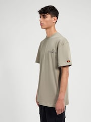كاكي أخضر - تيشرت Parete للرجال من Ellesse - Image 2 of 6