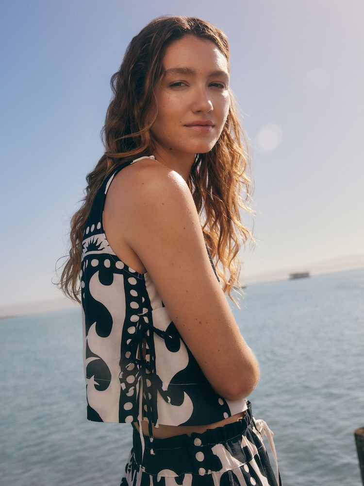 Monochrome Shell Top With Linen - Image 1 of 7