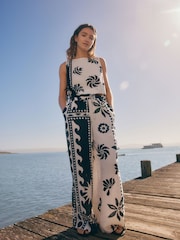 Monochrome Shell Top With Linen - Image 2 of 7