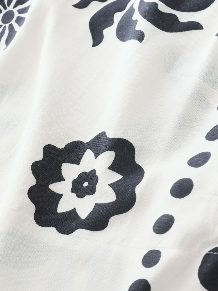 Monochrome Shell Top With Linen - Image 7 of 7