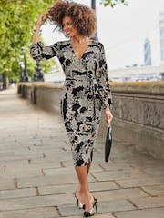 Sosandar Black Paisley Print Belted Wrap Dress - Image 4 of 4