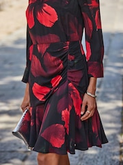 Sosandar Black Floral Print Ruched Detail Fit & Flare Dress - Image 3 of 5