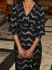 Sosandar Black Chevron Print Knot Front Midi Dress - Image 3 of 5