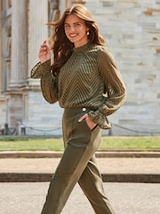 Sosandar Green Chevron Print Satin Blouse - Image 2 of 5