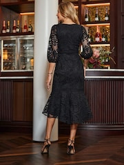 Sosandar Black Sweetheart Neckline Lace Detail Midi Dress - Image 4 of 5