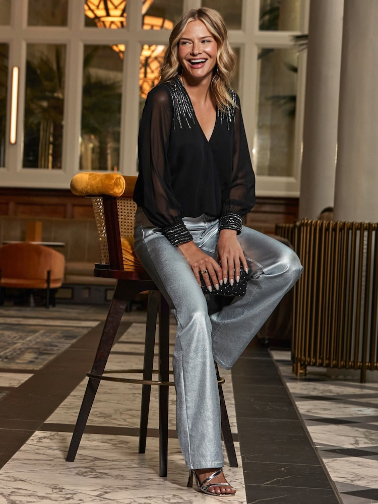 Sosandar Embellished Detail Wrap Blouse - Imagen 2 de 4 Sosandar Embellished Detail Wrap Blouse - Imagen 2 de 4
