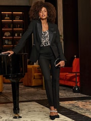 Sosandar Black Satin Collar Tuxedo Blazer - Image 2 of 4