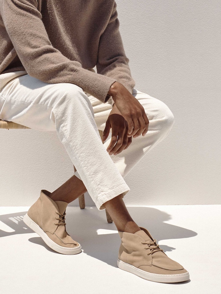 Braun - Vionic – Danfield – Chukka-Stiefel für Herren in normaler Passform - Bild 1 von 10 Braun - Vionic – Danfield – Chukka-Stiefel für Herren in normaler Passform - Bild 1 von 10