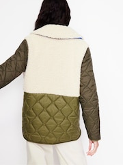 Boden Chester Steppmantel mit Sherpa-Fleece - Bild 4 von 7