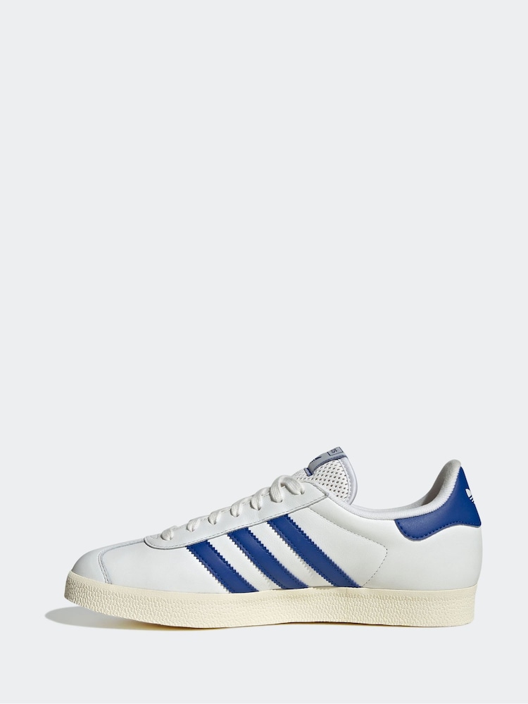 adidas Originals White/Blue Gazelle Trainers - Image 2 of 9