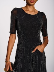 Jolie Moi Short Sleeve Sheen Mesh Maxi Dress - תמונה 3 מתוך 6
