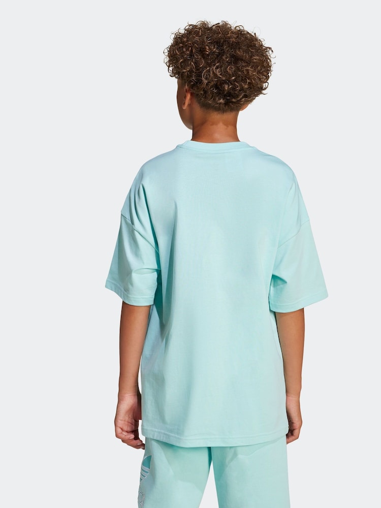Зеленый - adidas originals Oversized Trefoil100% Cotton T-Shirt - Image 2 of 6