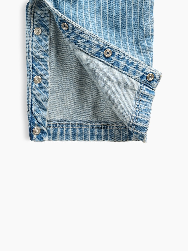 Gap Light Wash Denim Stripe Utility One-Piece Dungarees (0-24mths) - Image 4 of 4 Gap Light Wash Denim Stripe Utility One-Piece Dungarees (0-24mths) - Image 4 of 4