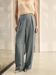 Blau - Hose mit weitem Beinschnitt und geometrischem Print - Image 2 of 8