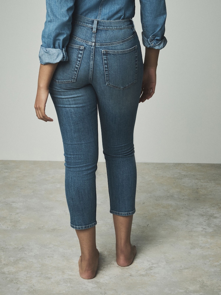 Mid Blue Hourglass Cropped Denim Capri Shorts - Image 3 of 7