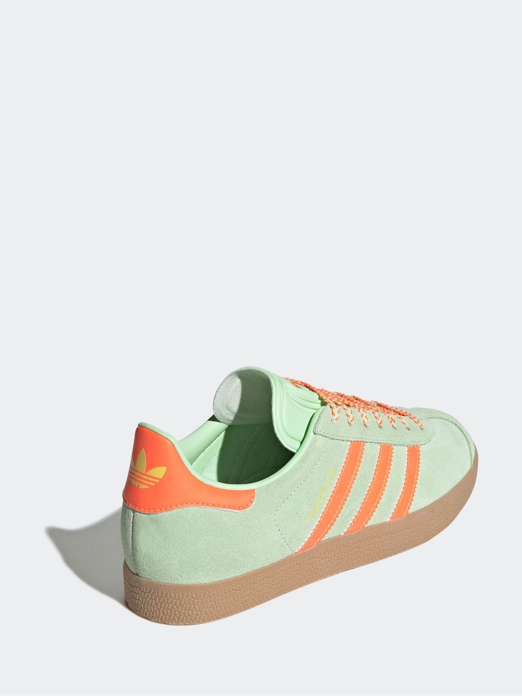 adidas Originals Green Ground Gazelle Trainers - Image 4 of 9
