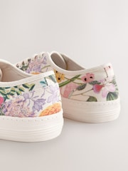 Kew Collection с цветочным принтом - Кроссовки для бейсбола Forever Comfort ® Round Toe Chunky - Image 7 of 8