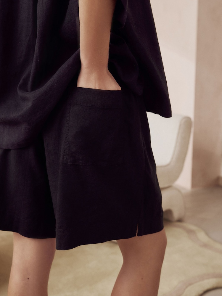 Schwarz - Shorts aus Leinenmischung - Bild 7 von 7 Schwarz - Shorts aus Leinenmischung - Bild 7 von 7