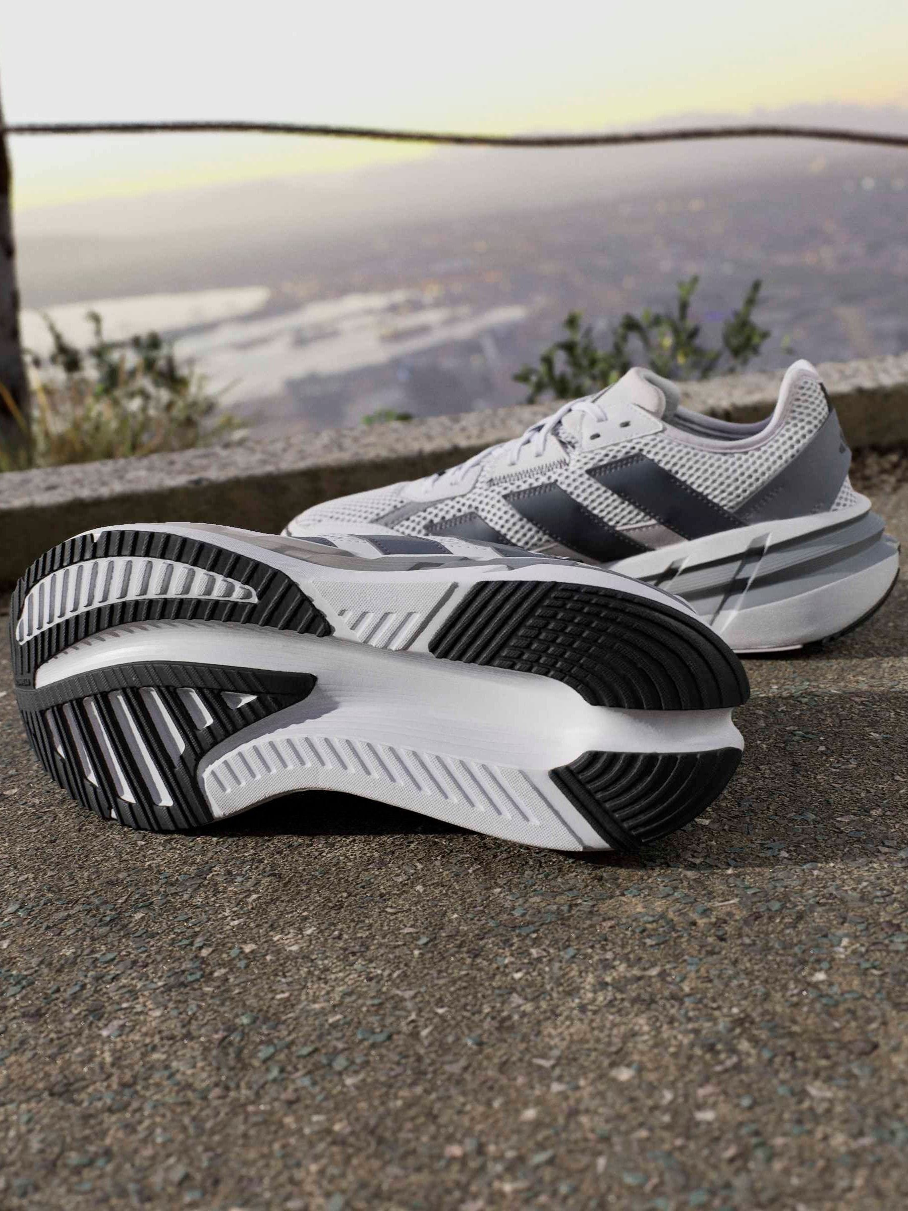 Buy adidas Adistar 3 Кросівки спортивного одягу з сайту Next Ukraine