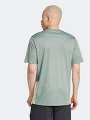 Blau - adidas Train Essentials saisonales T-Shirt mit Colourblock-Design - Bild 2 von 6