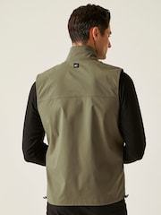 Regatta Green Mens Travel Light Pack Away Bodywarmer - Image 2 of 6