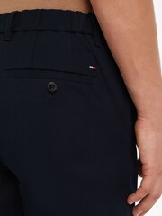 Tommy Hilfiger - Pantalon chino technique Denton - Image 3 of 7