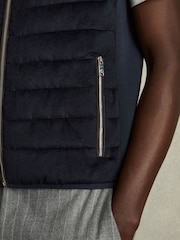 Reiss Navy Field Brushed Jersey Quilted Gilet - Image 3 of 6