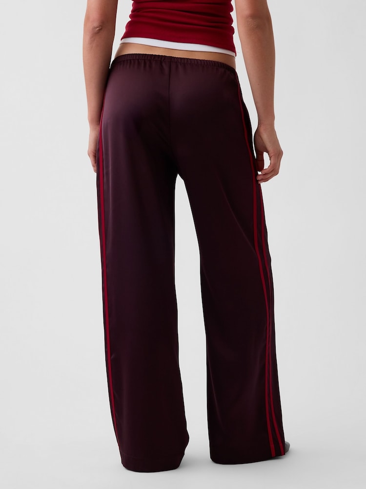 Burgunderrot - Gap Satin Easy Wide-Leg Trousers - Bild 2 von 5
