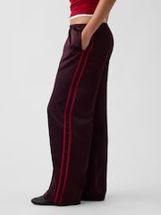 Burgunderrot - Gap Satin Easy Wide-Leg Trousers - Bild 3 von 5