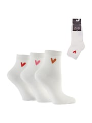 Caroline Gardner White Shorter Length Crew Socks with Signature Heart 3 pack - Image 7 of 7