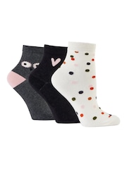Caroline Gardner Grey Shorter Length Crew Socks with Signature Heart 3 pack - Image 3 of 8