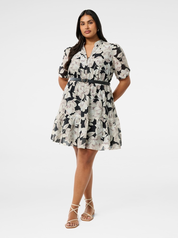 Forever New Brinkley Curve Puff Sleeves Mini Dress With a Touch Of Linen - Bild 5 von 5