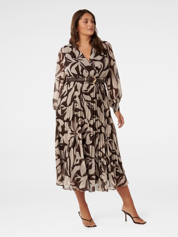 Forever New Brown Saskia Curve Pleated Wrap Midi Dress - Image 4 of 4