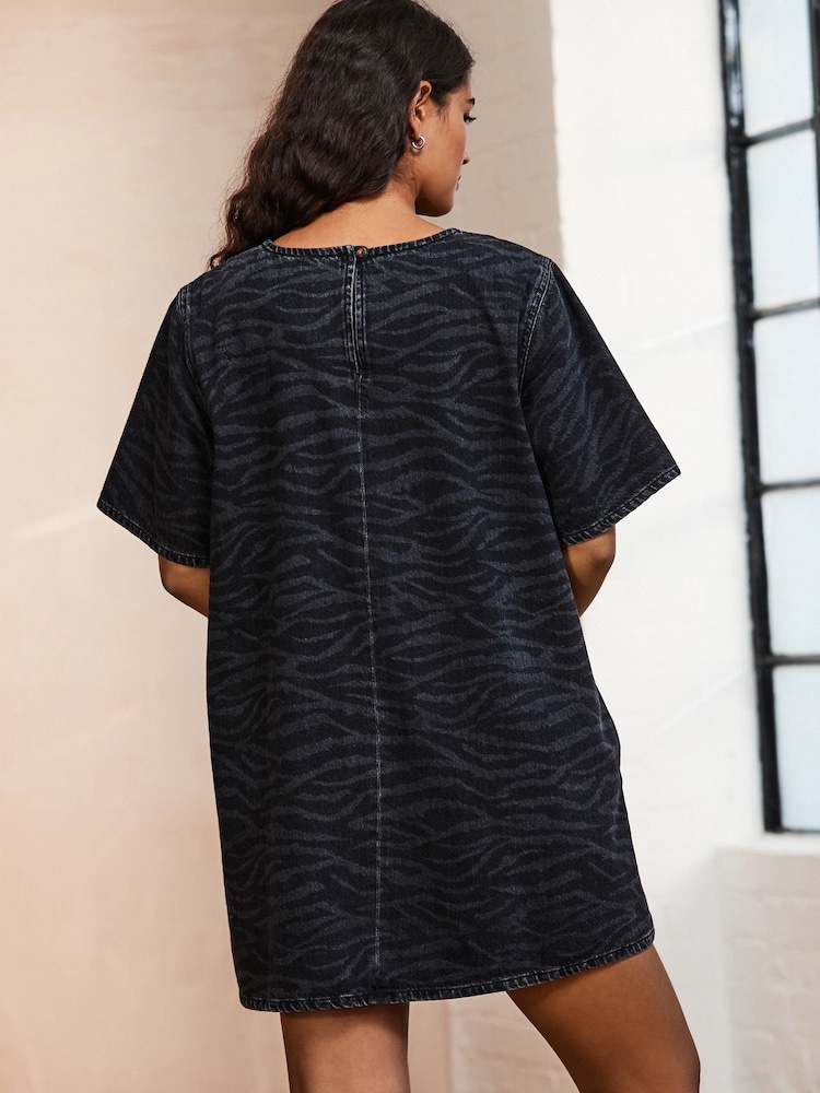 Zebra Print 100% Cotton Short Sleeve Denim T-Shirt Dress - Image 3 of 9